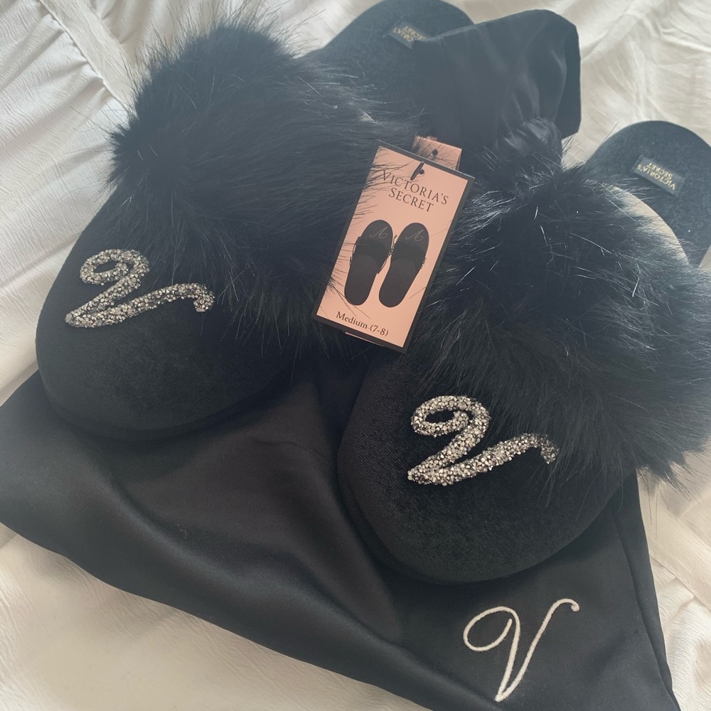Victoria’s Secret Embellished Logo Slippers